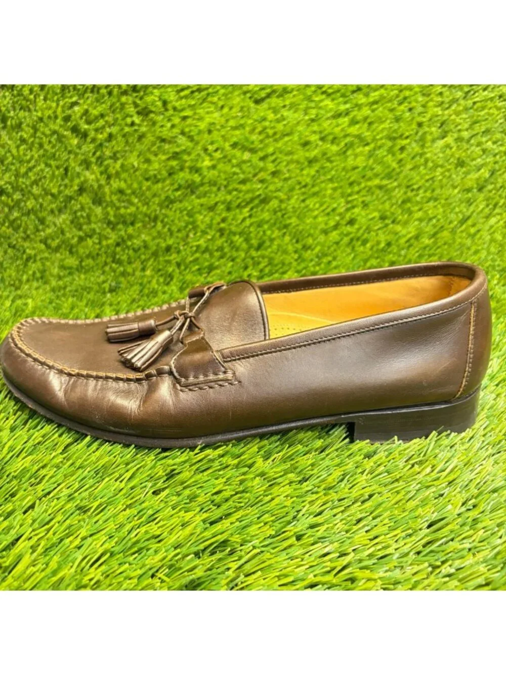 Allen Edmonds Urbino Mens Size 9.5 Brown Classic Tassel Loafer Dress Shoes